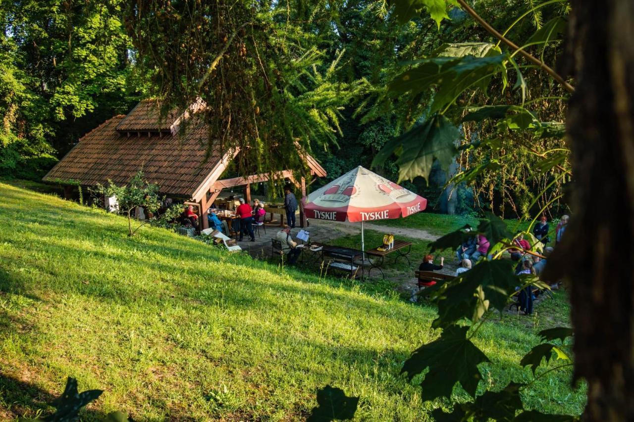 Kompleks Wypoczynkowo-konferencyjny Mazur-syrenka 3*